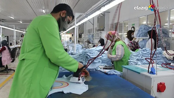 Elazığ'da normalleşme süreciyle birlikte tekstilde seri üretim başladı