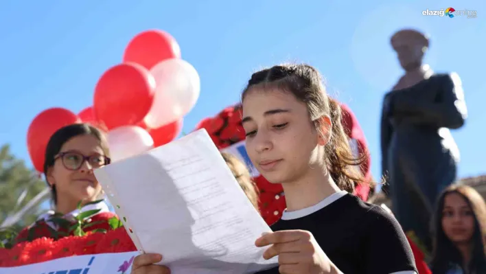 Elazığ'da Gençlerden Anlamlı 29 Ekim Kutlaması