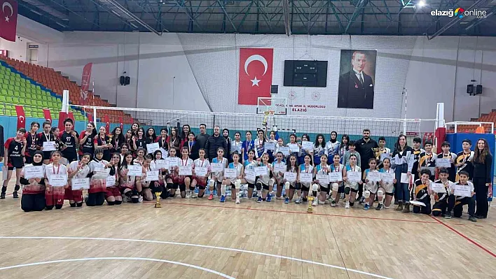 Elazığ'da Okul Sporları Rüzgarı: Voleybol Yıldızlar Turnuvasında Ödüller Sahiplerini Buldu!