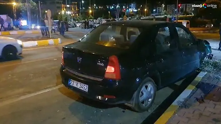 Palu'da Trafik Kazası: Otomobil ve Motosiklet Çarpıştı!