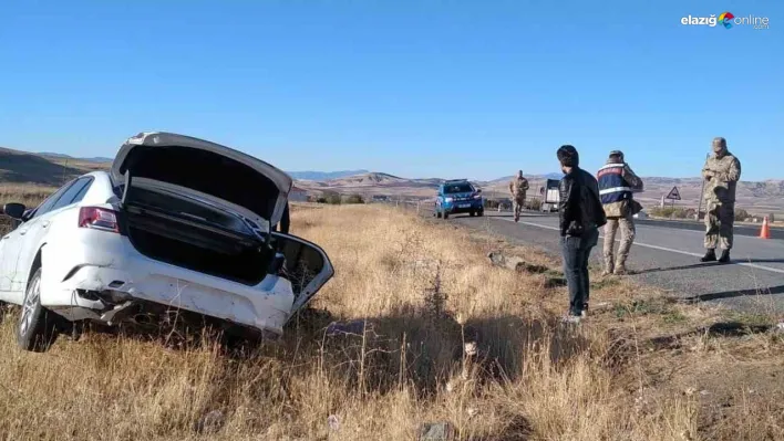 Elazığ-Bingöl Yolunda Takla Atan Otomobilde 2 Yaralı