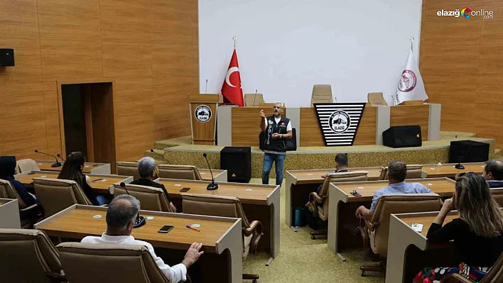 Elazığ'da 'En İyi Narkotik Polis Anne' uygulaması anlatıldı