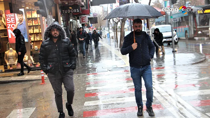 Elazığ'da sağanak yağış ekili oldu