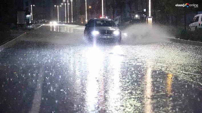 Elazığ'da Sağanak Yağış Etkili Oldu: Meteoroloji Uyarısını Takip Edin!