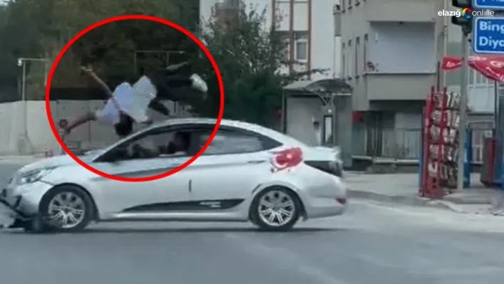 Elazığ'da scooter kazası: 2 kişi havaya savruldu! Kaza anı görüntüleri şoke etti