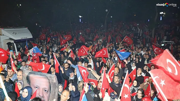 Seçim sonucu Elazığ'da coşkuyla kutlandı