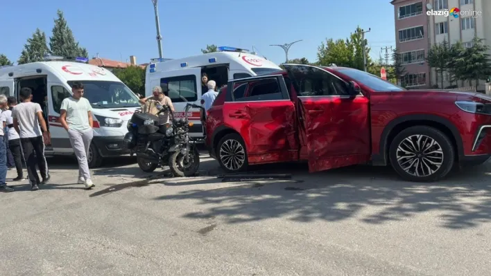 Sürsürü Mahallesi'nde kaza: Motosiklet ve Togg çarpıştı