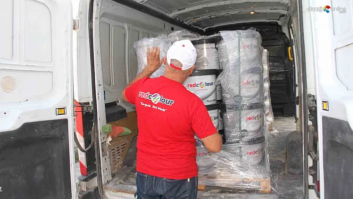 Elazığ'ın markası Redcolour'dan eğitime destek!