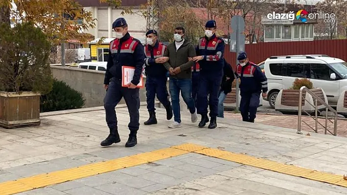 Vagonların bağlantı kancalarını çalan şüpheliler yakalandı