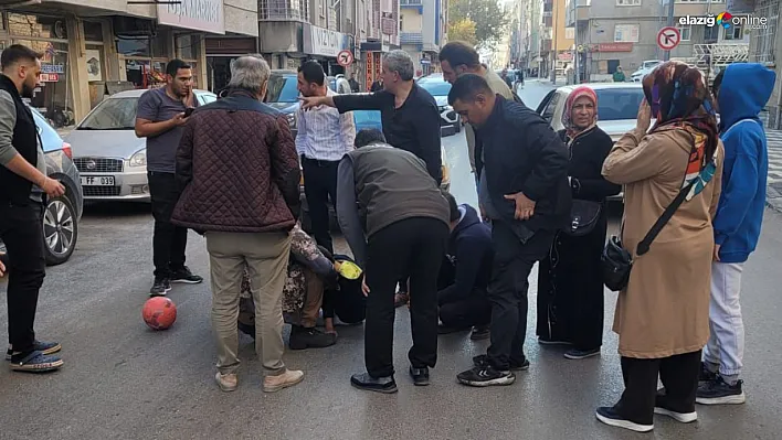Elazığ'da Yolun Karşısına Geçen Çocuğa Otomobil Çarptı!