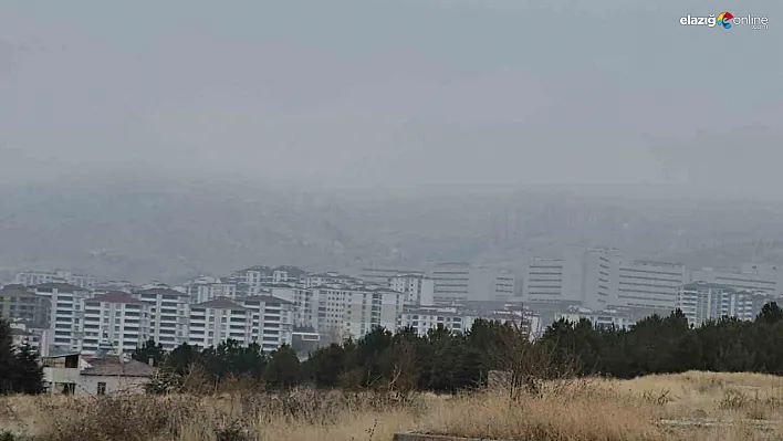 Elazığ'da Yüksek Kesimlerde Sis Etkili Oldu: Sürücüler Zor Anlar Yaşadı!