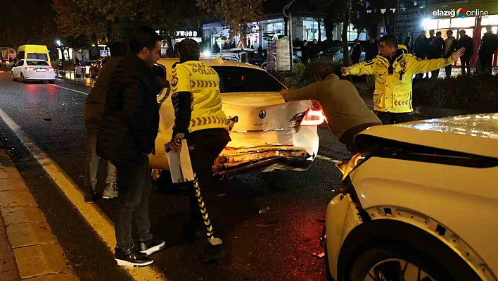 Malatya Caddesi'nde Zincirleme Trafik Kazası: 5 Araç Birbirine Girdi, 1 Yaralı!