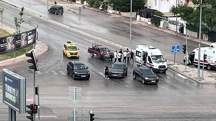 Elazığ'da Zincirleme Kaza Panik Yarattı!