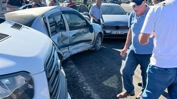 Elazığ-Bingöl Karayolu'nda Zincirleme Kaza: 1 Yaralı