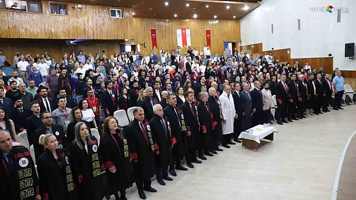 Elazığ'daki mezuniyet töreninde gözyaşları sel oldu