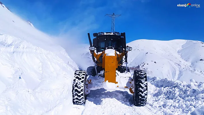 Elazığ İl Özel İdaresi Kar Engeline Geçit Vermedi! Köy Yolları Açıldı!