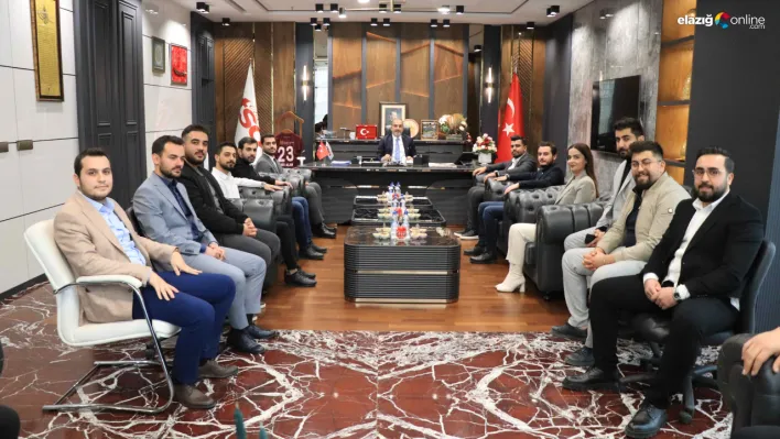 Elazığ'ın genç girişimcileri Başkan Alan'la bir araya geldi
