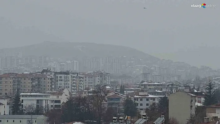 Elazığ'da Yağışla Birlikte Sis Etkisini Gösterdi! Sürücülere Uyarı Yapıldı!