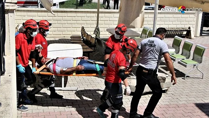 Nefes kesen deprem ve yangın tatbikatı