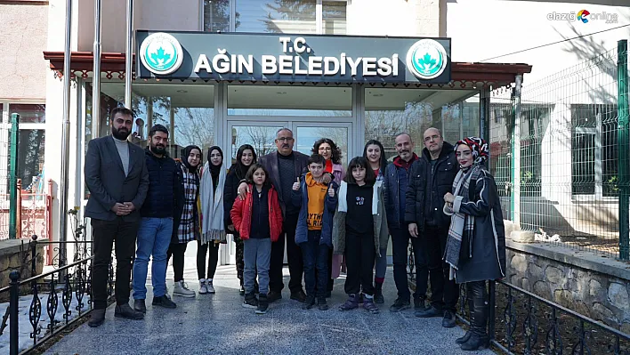 Elazığ Sınav Kurs ve gönüllü eğitimciler depremzedeleri yalnız bırakmadı