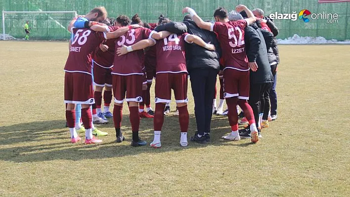 Elazığspor, 20 futbolcuyla Adıyaman'da