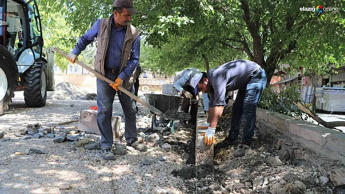 Ergani'de 'Köy Pazarı' yapımına başlandı