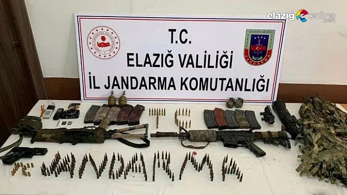 Etkisiz hale getirilen 2 teröristten, silah ve bombaların yanı sıra gizlenme kamuflajı ele geçirildi