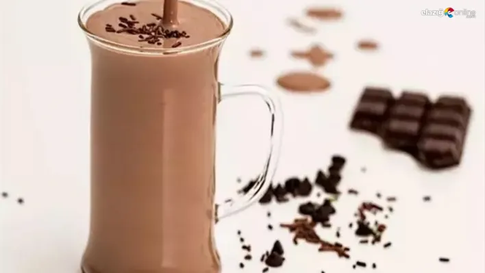 Evde sıcak çikolata keyfi! İşte evde yapabileceğiniz içinizi ısıtacak 3 leziz sıcak çikolata tarifi