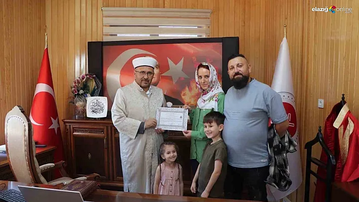 İngiliz vatandaşı Rebekah, Elazığ'da Müslüman oldu