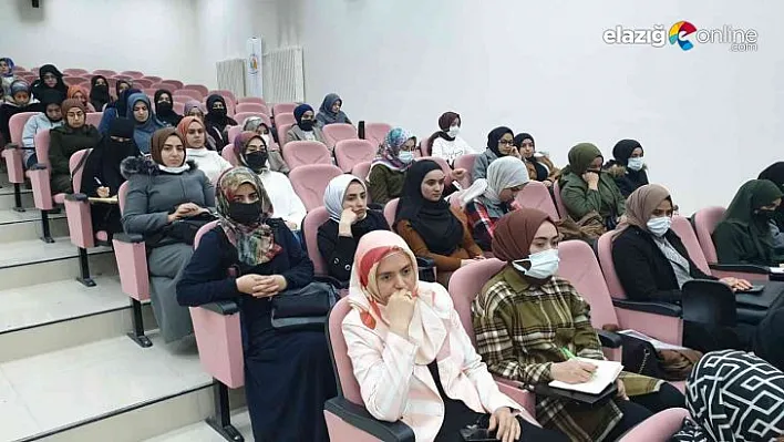 Akademik buluşmalar programına yoğun ilgi