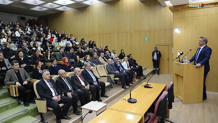Fırat Üniversitesi'nde Atatürk'ün Vizyonu Konulu Anlamlı Konferans Gerçekleştirildi!