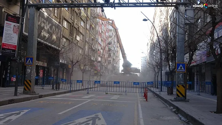 Gazi Caddesi trafiğe açıldı