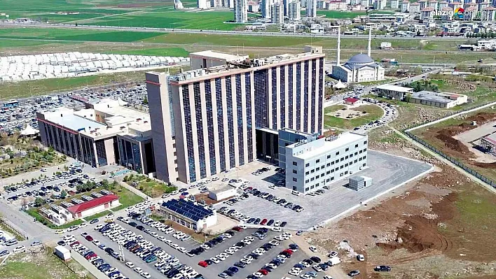 Sıfır Karbon Hedefine Sağlıkta Katkı! Gazi Yaşargil GES Projesiyle Örnek Oluyor!