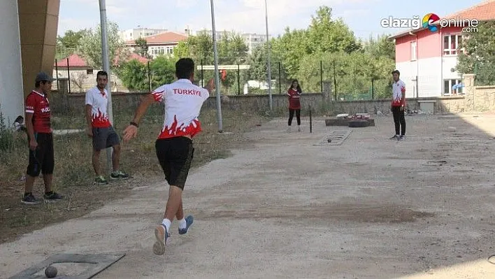 Genç sporcular 'Bocce' ile milli takım için ter döküyor