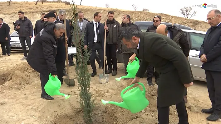 HEFİAD'dan Elazığ'da Anlamlı Etkinlik: 1200 Fidanla Hatıra Ormanı Kuruldu!