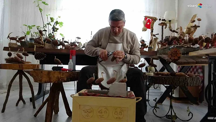 Ağaç parçalarını ve kozalakları sanat eserine dönüştürüyor