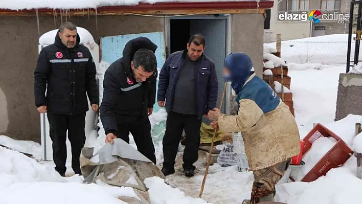 İl Özel İdaresi ekipleri, yaşlı kadının yardım çağrısına kayıtsız kalmadı