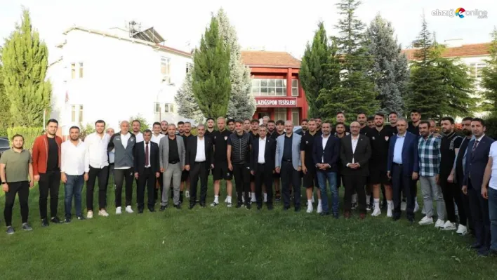 İl protokolünden Elazığspor'a moral ziyareti