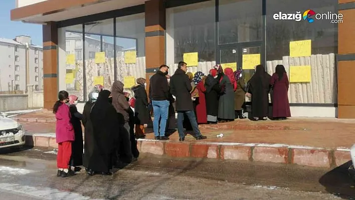 Eksi 4 derecede indirim kuyruğu