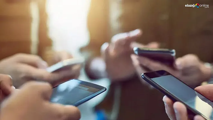 İşte telefon tutma alışkanlıklarınızın sırları! Peki telefon tutma alışkanlıklarınız kişiliğiniz hakkında ne söylüyor?