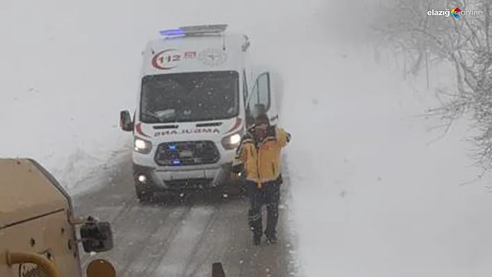 Karla Kaplı Yolları Aşarak Hayata Dokundular! Elazığ İl Özel İdaresinden Kahramanca Müdahale!