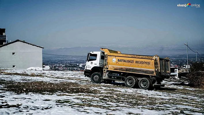 Kıraç Mahallesi'nde yılların sorunu tarih oluyor