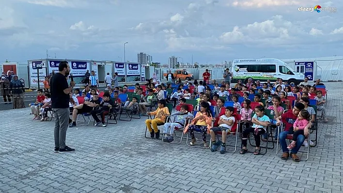 Konteyner kentte 350 çocuk, masal atölyesi ile eğlendi