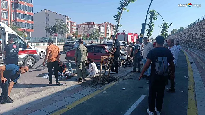 Kontrolden çıkan otomobil refüje çarptı: 4 yaralı