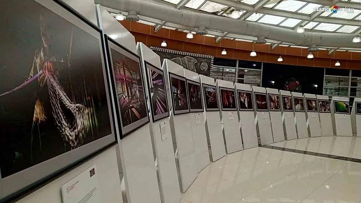 Kutnu Kumaş sergisi ziyaretçilerini Osmanlı modasına götürüyor