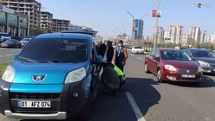 Lastiği patlayan sürücüye devlet eli