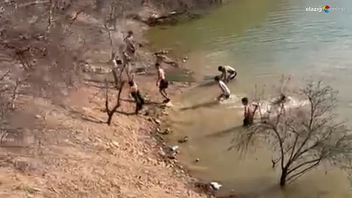 Malatya'da çocuklar sıcak havanın tadını çıkardı
