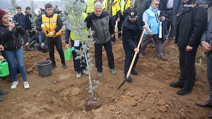 Malatya'da fidanlar toprakla buluştu