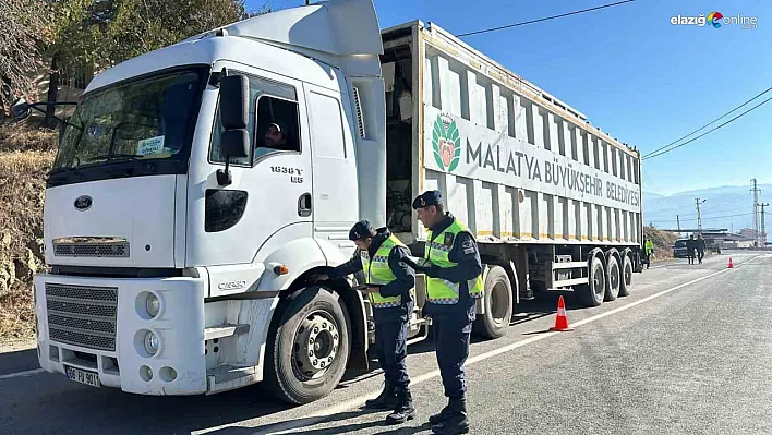 Malatya'da jandarmadan zorunlu kış lastiği denetimi