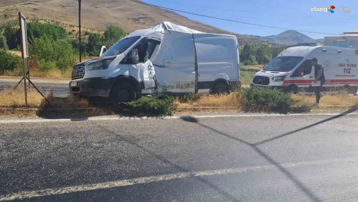 Malatya'da otobüs ile kamyonet çarpıştı, 1 yaralı